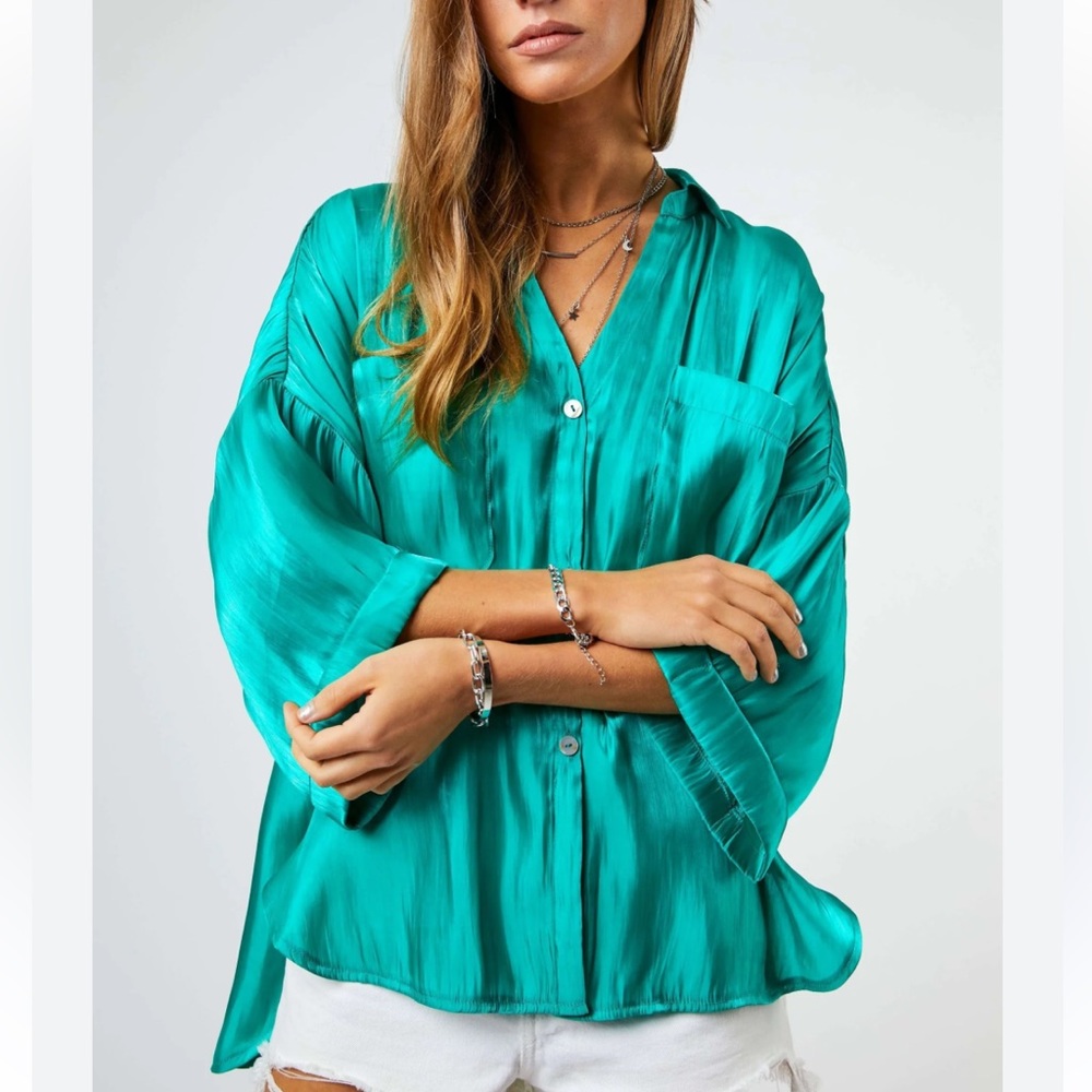 NWT Davi & Dani Size Large Elegant Teal Women's Button Up Flowy Boho Top
